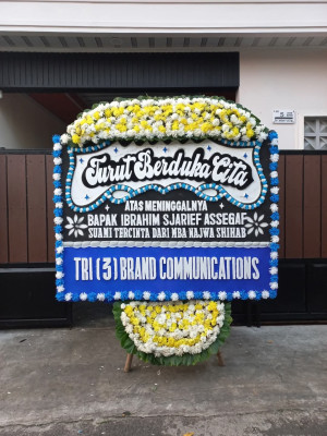 Papan Bunga Duka di Kedung Dalem